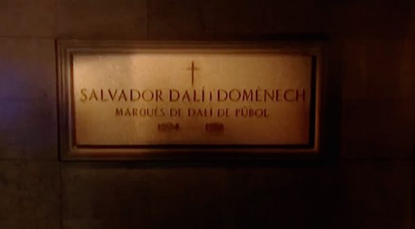 Surrealist artist Salvador Dali tomb