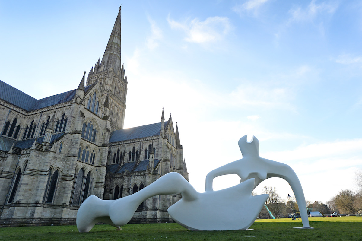 Henry Moore’s monumental Large Reclining Figure, Sailsbury Cathedral