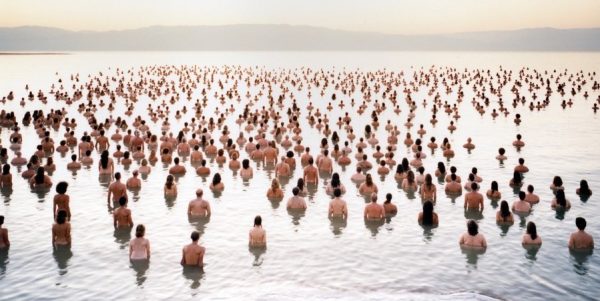 All images copyright Spencer Tunick/Naked Pavement Inc.