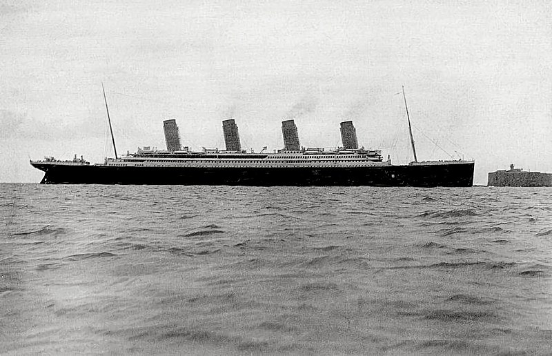 Titanic at her arrival to Cherbourg (France), about the 18:30, 10 April 1912 Date 10 April 1912 Source http://titanic.superforum.fr/t4132-photos-du-titanic-a-cherbourg-le-10-avril-1912 Author Unknown author