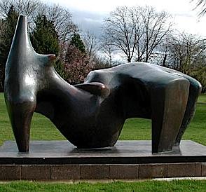 sculpture stolen