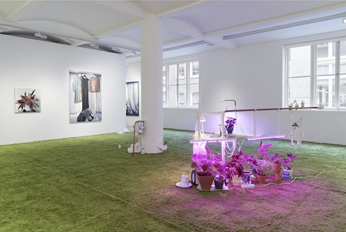 Breeeeze, group exhibition, installation view, Pippy Houldsworth Gallery, London (2018)