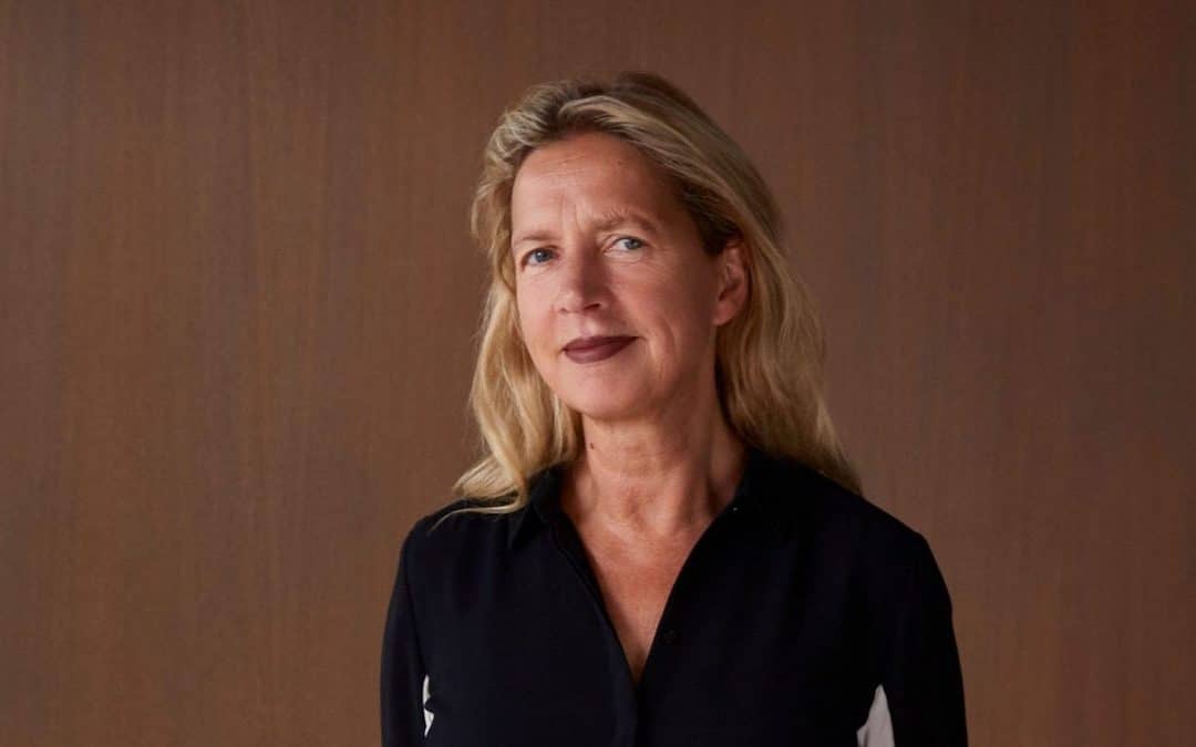 Iwona Blazwick Quits As Director of Whitechapel – London Art Fair Postpones Event Until April – New Director For The ICA Announced