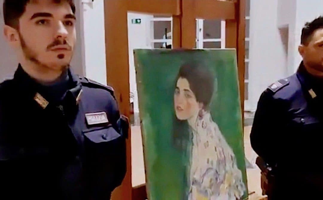 Stolen Gustav Klimt Portrait Thieves Confess