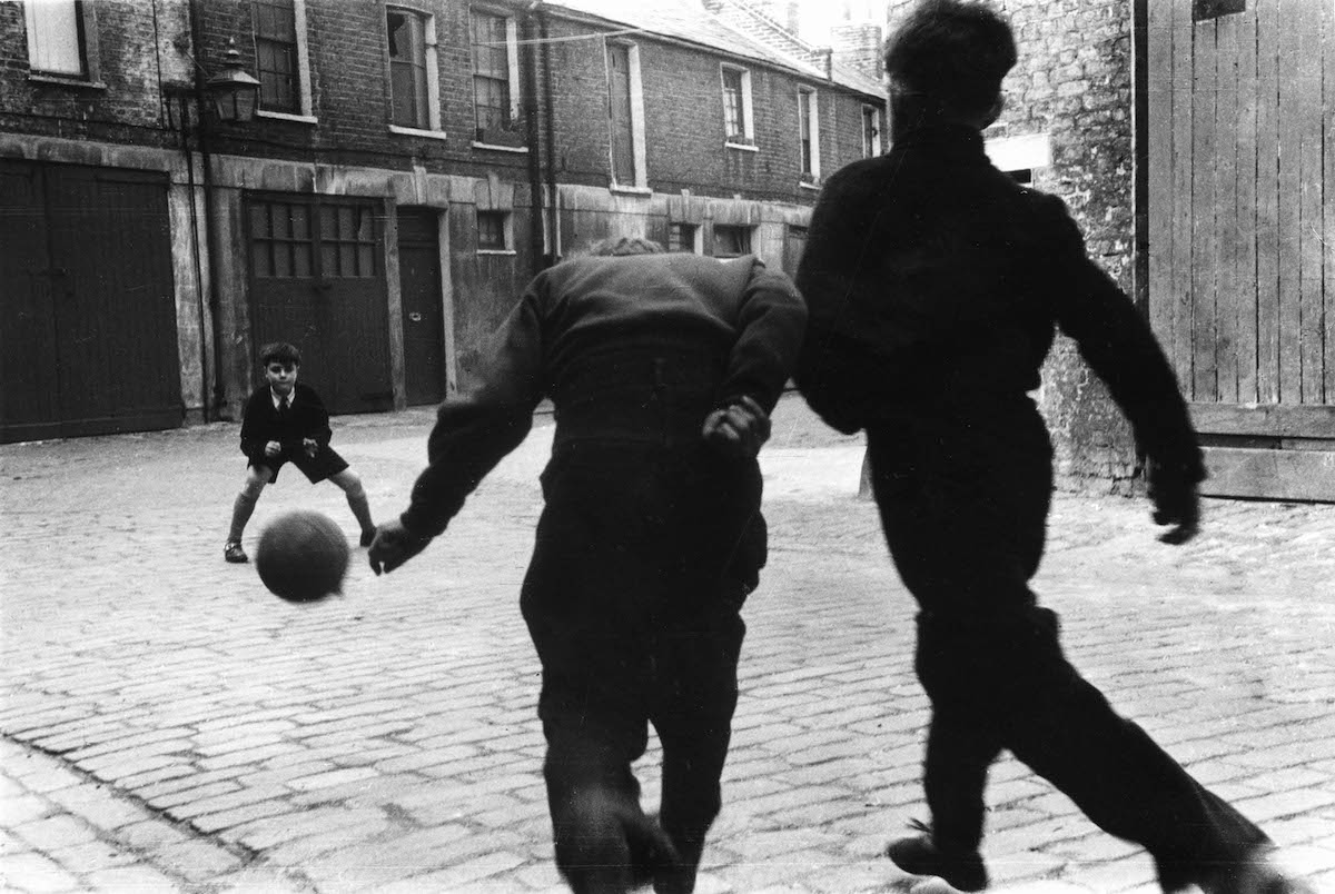 Roger Mayne,Oof Gallery