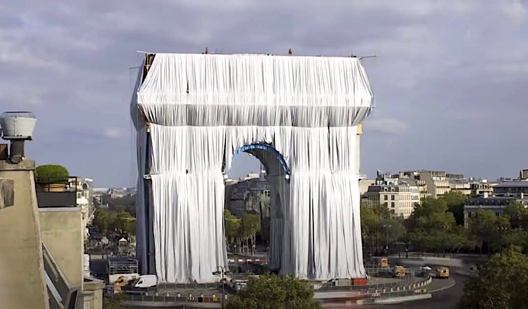 Christo and Jeanne-Claude Posthumously Wrap The Arc de Triomphe – Donald Judd Now Represented By Gagosian – Gavin Turk Pisses Himself
