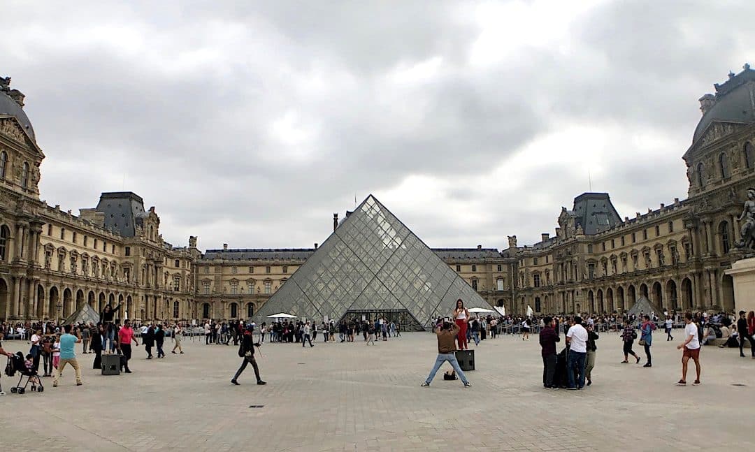 Major European Museums Shut As Second Wave Of COVID Strikes