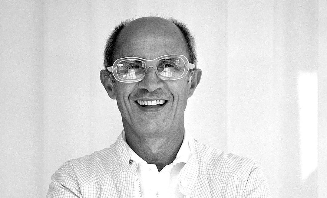 Andre Courreges French Fashion Designer, Painter And Sculptor Dies At 92