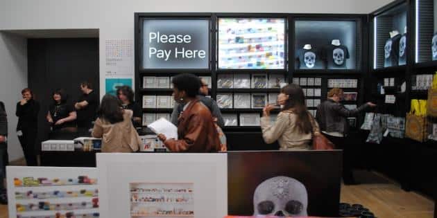 V&A And Tate To Adopt Mobile Phone Donation Scheme