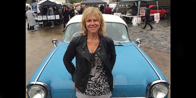 Simonised: Vauxhall Art Car Boot Fair Gleams In Photos