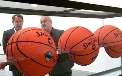 Quiz – Damien Hirst vs Jeff Koons