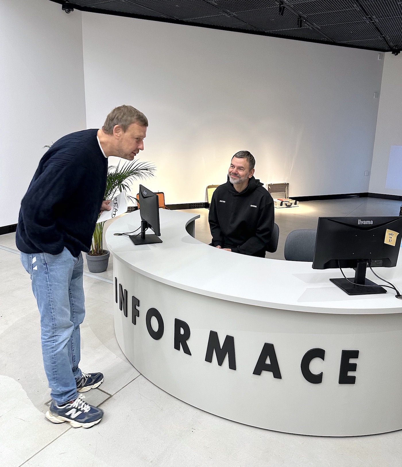 Elmgreen-DragsetKunsthalle-Praha-1