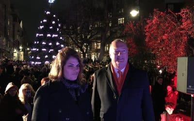 Tracey Emin Unveils Artist Decorated Connaught Christmas Tree 2017