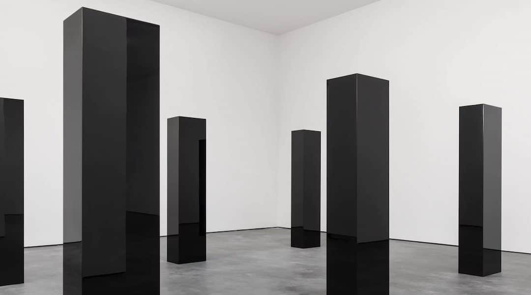 John McCracken American Fusion Painter/Geometric Sculptor Dies At 76