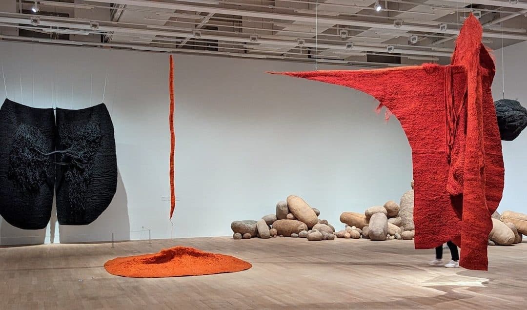 Magdalena Abakanowicz & Maria Bartuszová Every Tangle of Thread Every Broken Shell – Nico Kos Earle