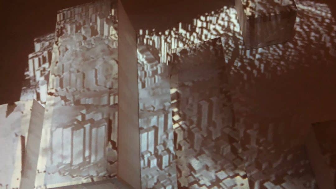 Edge to Edge The Cello Factory Review by Simon Streather