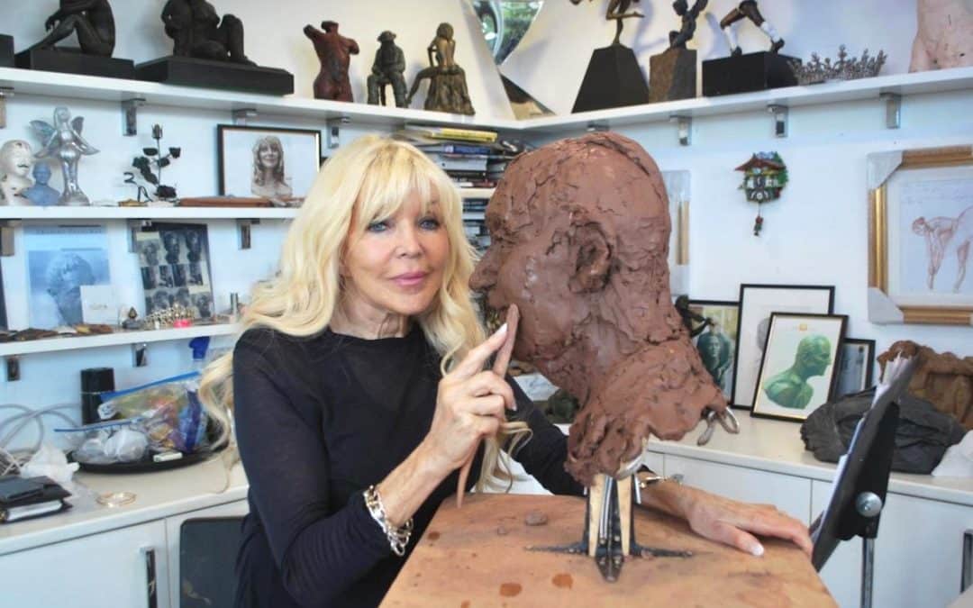 Legendary Racing Driver Nigel Mansell Immortalised In Bronze By Frances Segelman