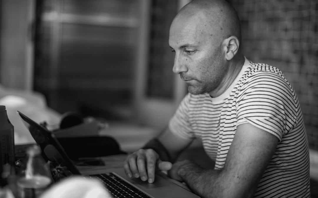 Santiago Montoya: Transforming Banknotes Into Intricate Patterns At Halcyon Gallery