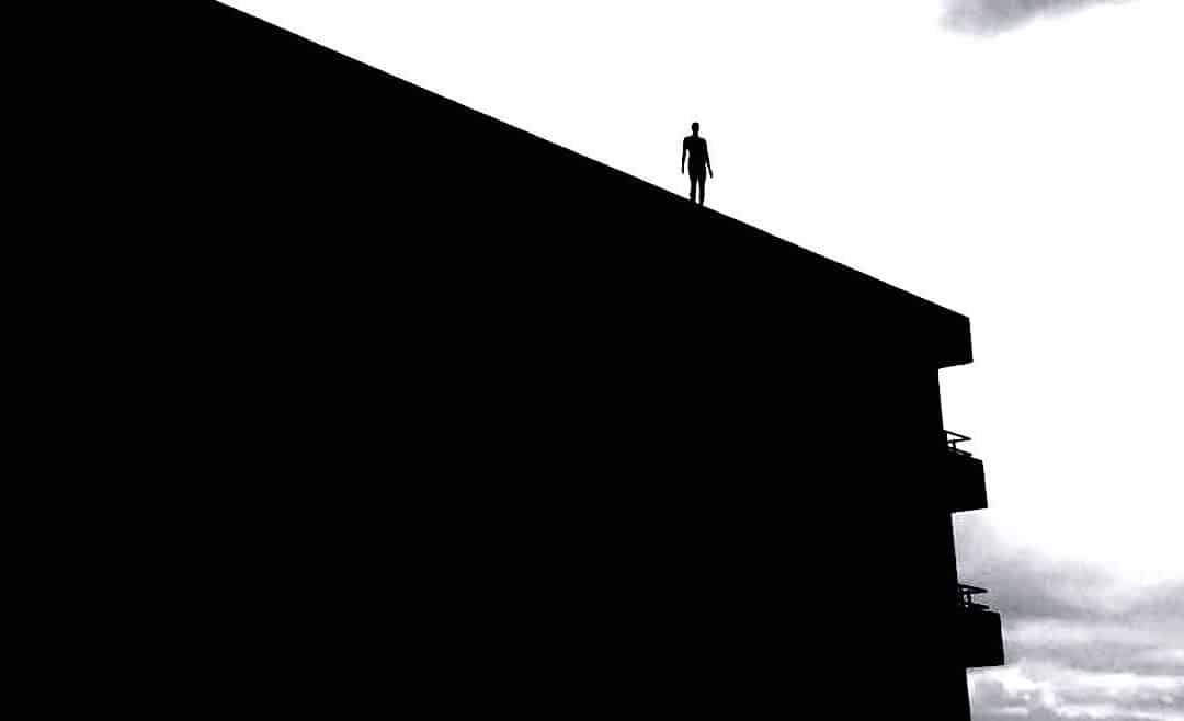 Antony Gormley Installation Resembles People Contemplating Suicide Says UEA Students