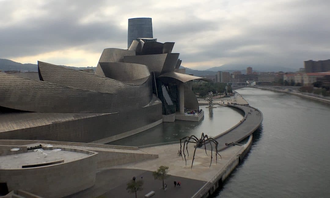 Architectural Envelopes: The Modern Art Museum – Charles Saumarez Smith