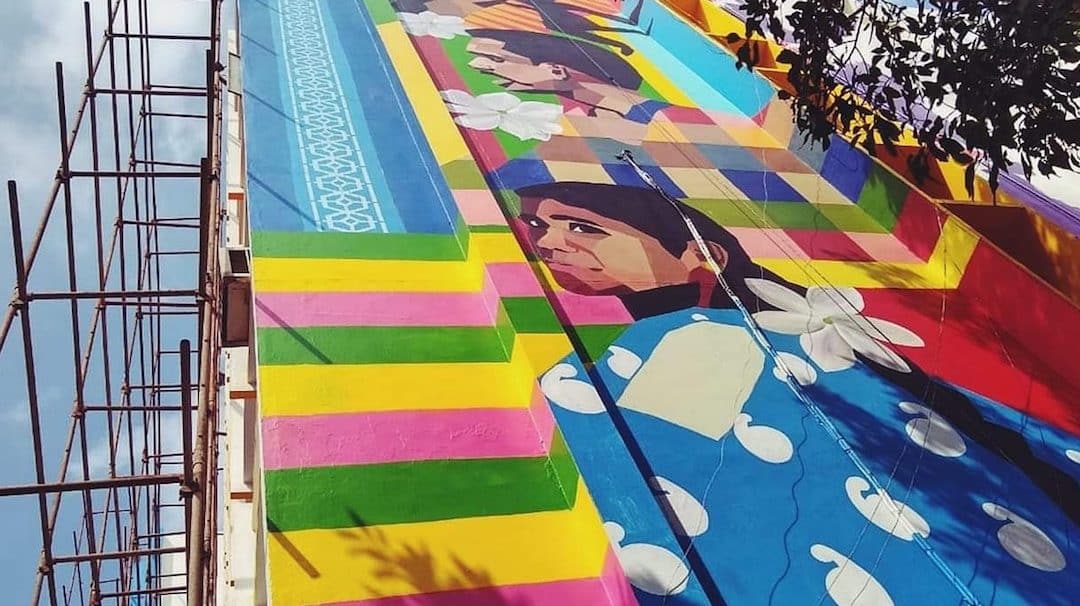 Indian Women Artists Working On Walls – Jude Cowan Montague