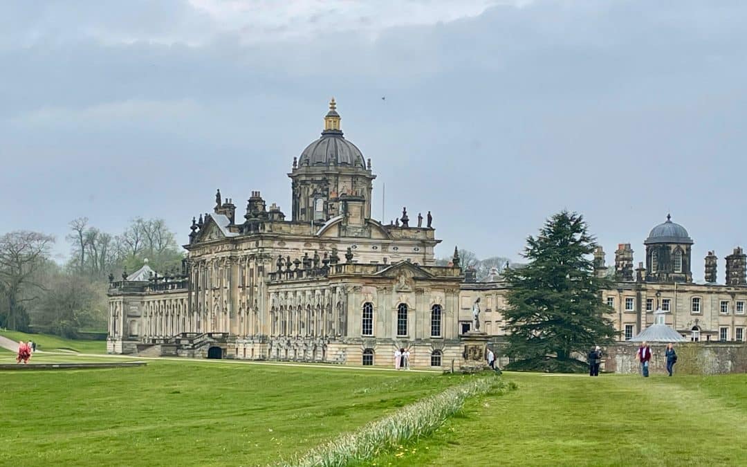 Visit Three Stately Homes Paired With Contemporary Sculpture – Sara Faith