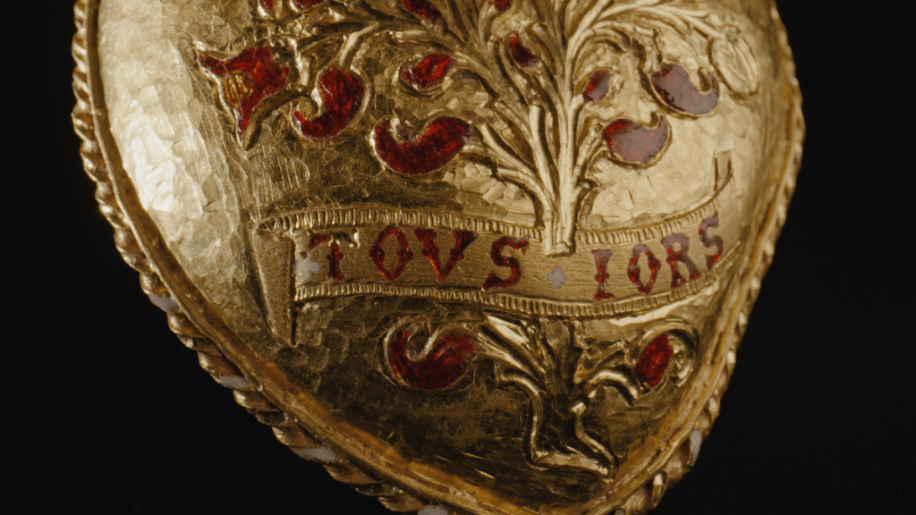 Tudor Heart Pendant