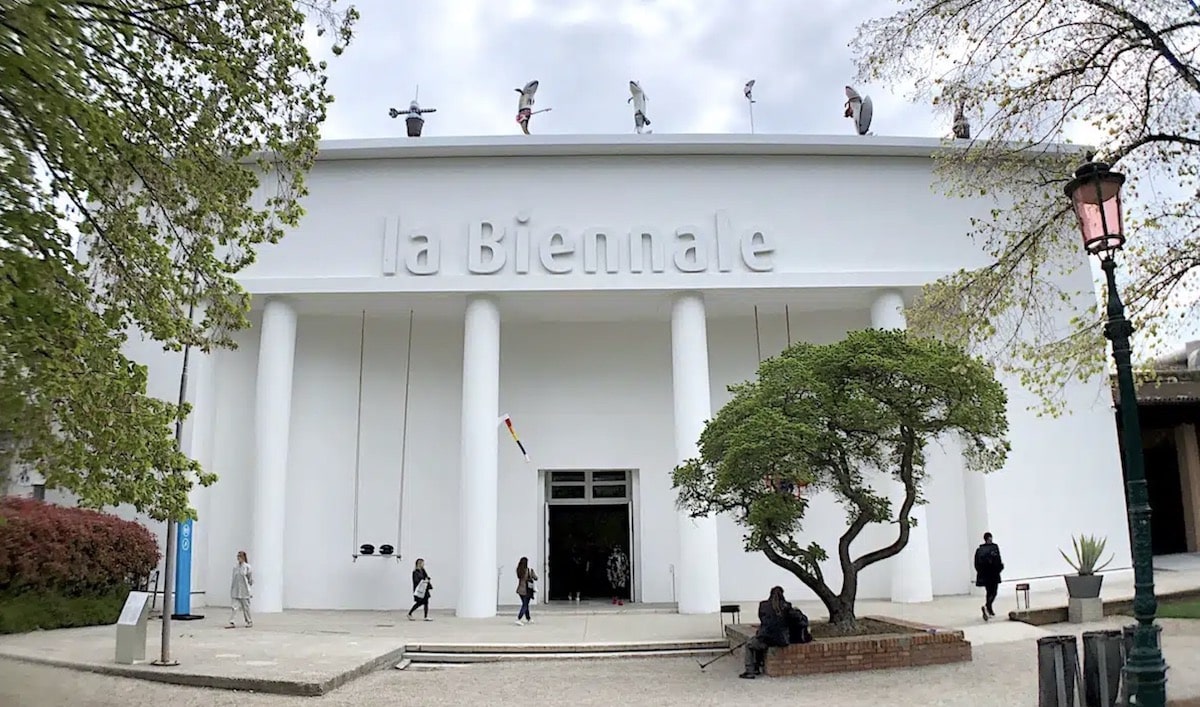 The 61st Venice Biennale has entered an open institutional crisis. The event's international jury resigned collectively today, 30 April, eight days after publishing a statement announcing that it would not consider artists from countries whose leaders are currently charged with crimes against humanity by the International Criminal Court.