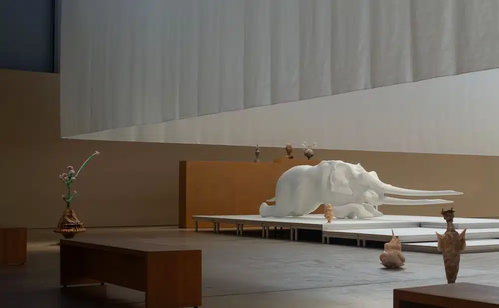 瑪格麗特&middot;休莫 (Marguerite Humeau)，HAM 赫爾辛基藝術博物館的&ldquo;火炬&rdquo;