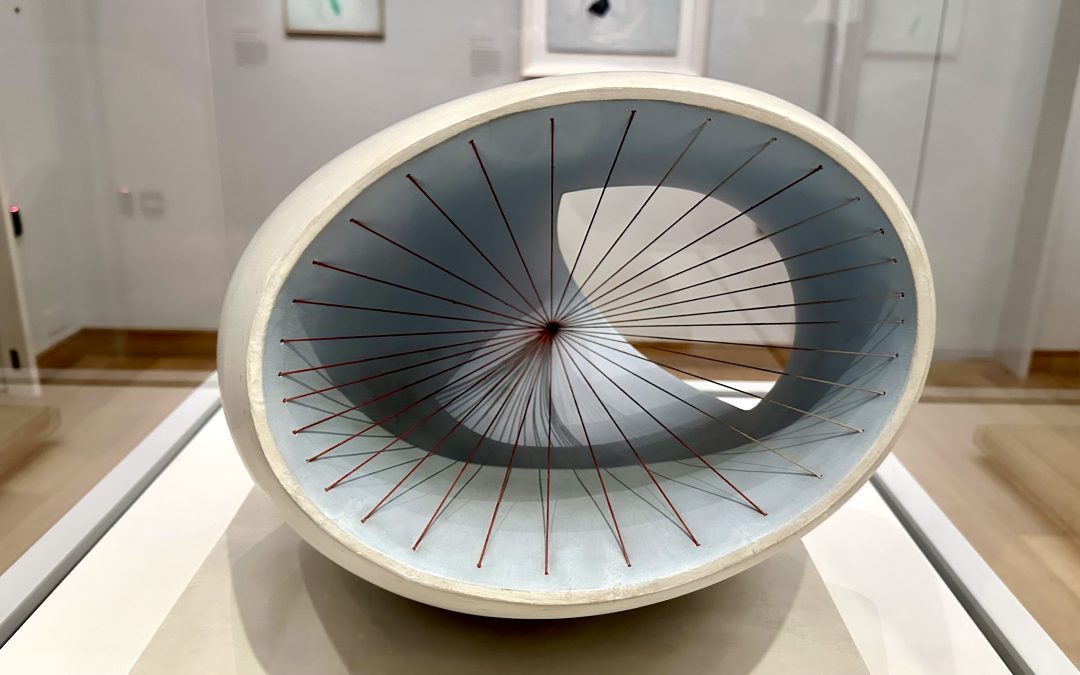 Hepworth Colour and Form in Harmony At The Courtauld – Nico Kos Earle