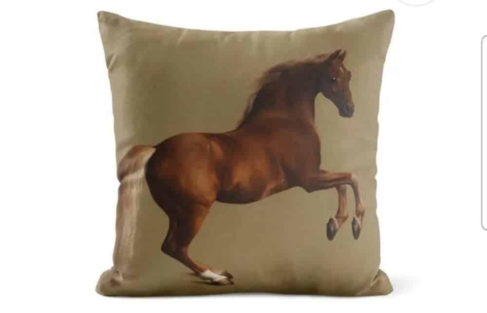 Artlyst cushion stubbs