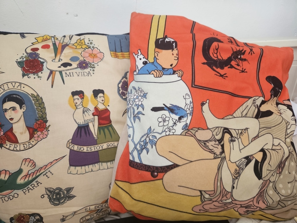 @Nick.x.Reynolds Tintincushion or fake Frida, what is art?