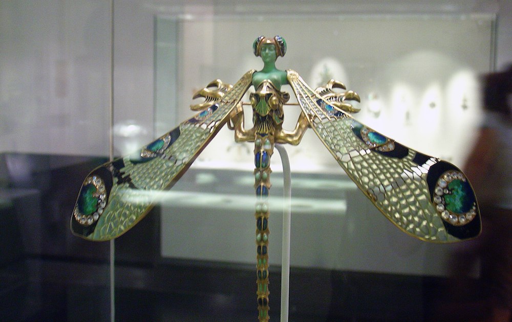 Thieves Raid Lalique Museum in Alsace Stealing Jewellery Worth Millions