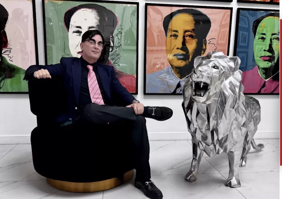 Art dealer Les Roberts. Courtesy of Miami Fine Art Gallery